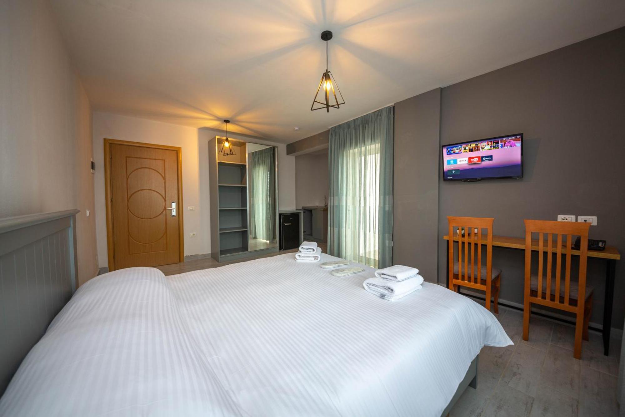 Aerial Hotel & Spa Влёра Экстерьер фото